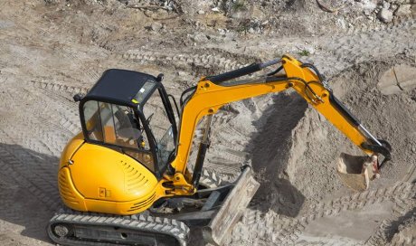 Entreprise spécialiste de l’enrochement de bord de route en montagne 