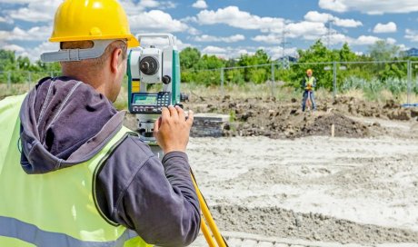 Préparation de terrain pour qu’il puisse accueillir le futur aménagement 